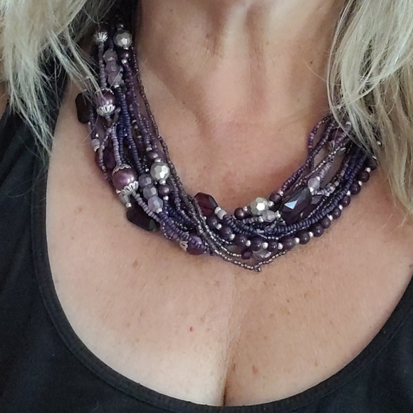 GORGEOUS Artisan necklace & earring set - Picture 5 of 7